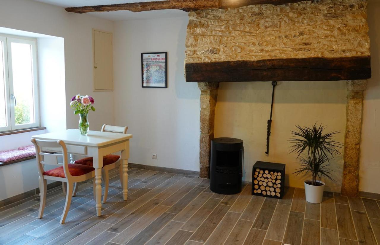 Gite Rural La Maison Mauve Ventouse ภายนอก รูปภาพ